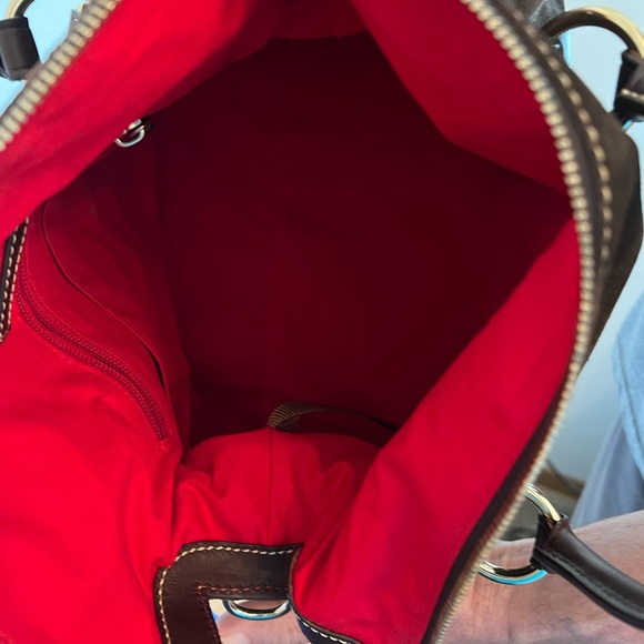 Dooney & Bourke iconic Satchel in Suede, iconic color, good used condition - Picture 9 of 11